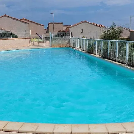 House With Pool - Near The Holiday home